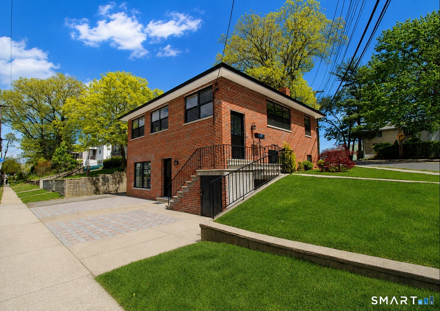 574 Kimball Avenue
