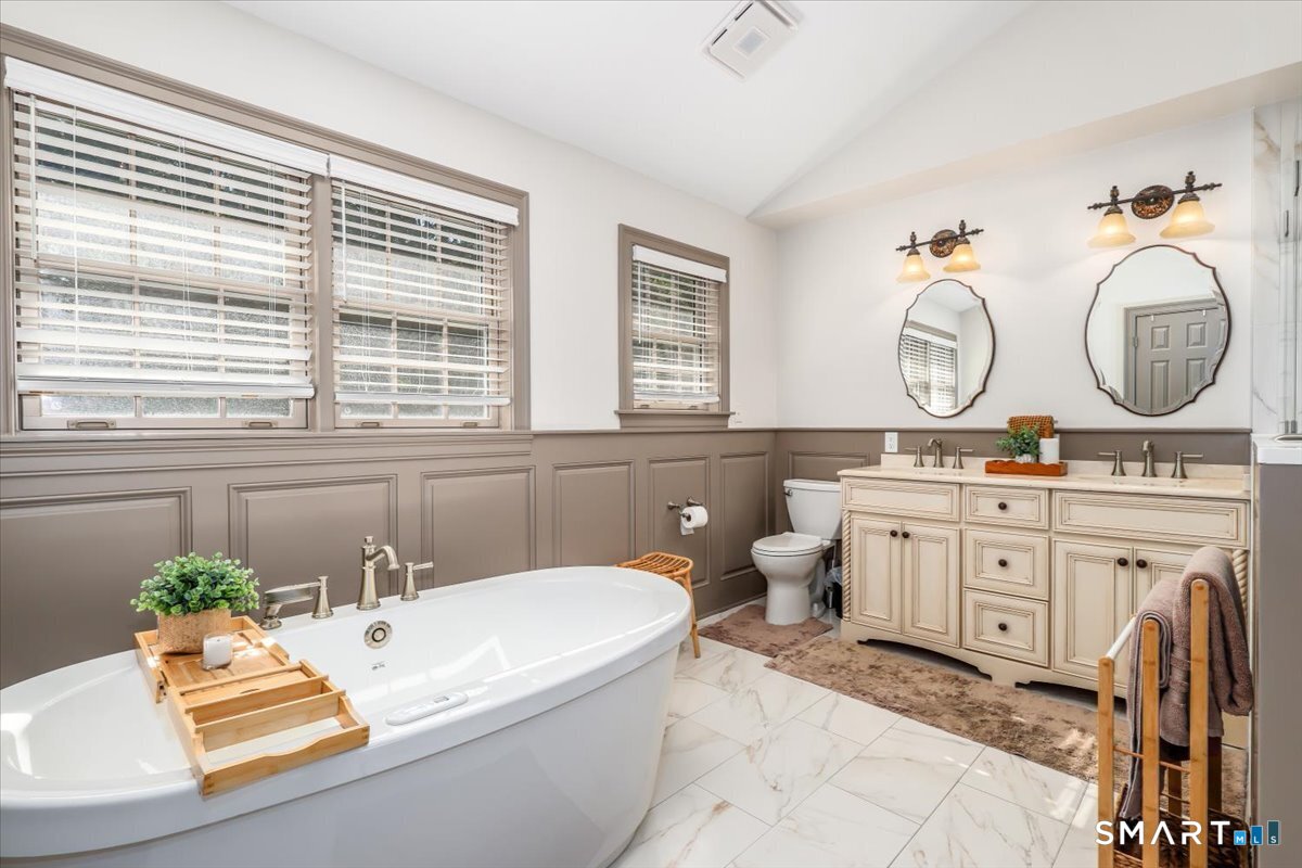 27 Brittany Drive photo 20