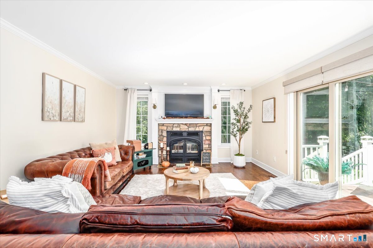 27 Brittany Drive photo 12