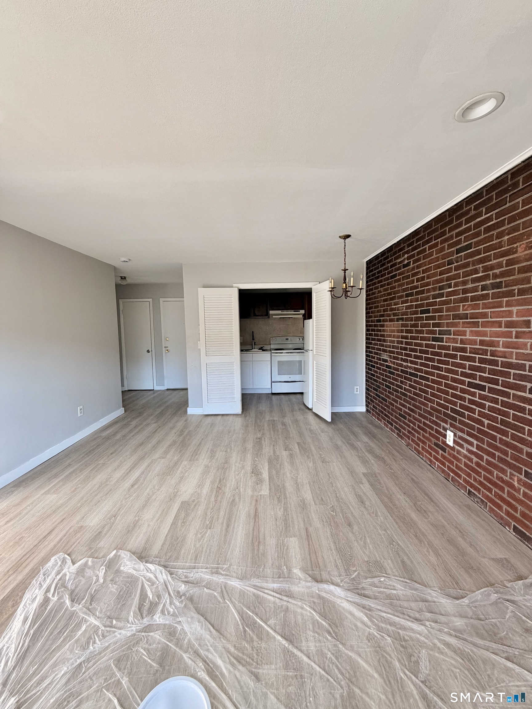 170 Canton Street photo 2