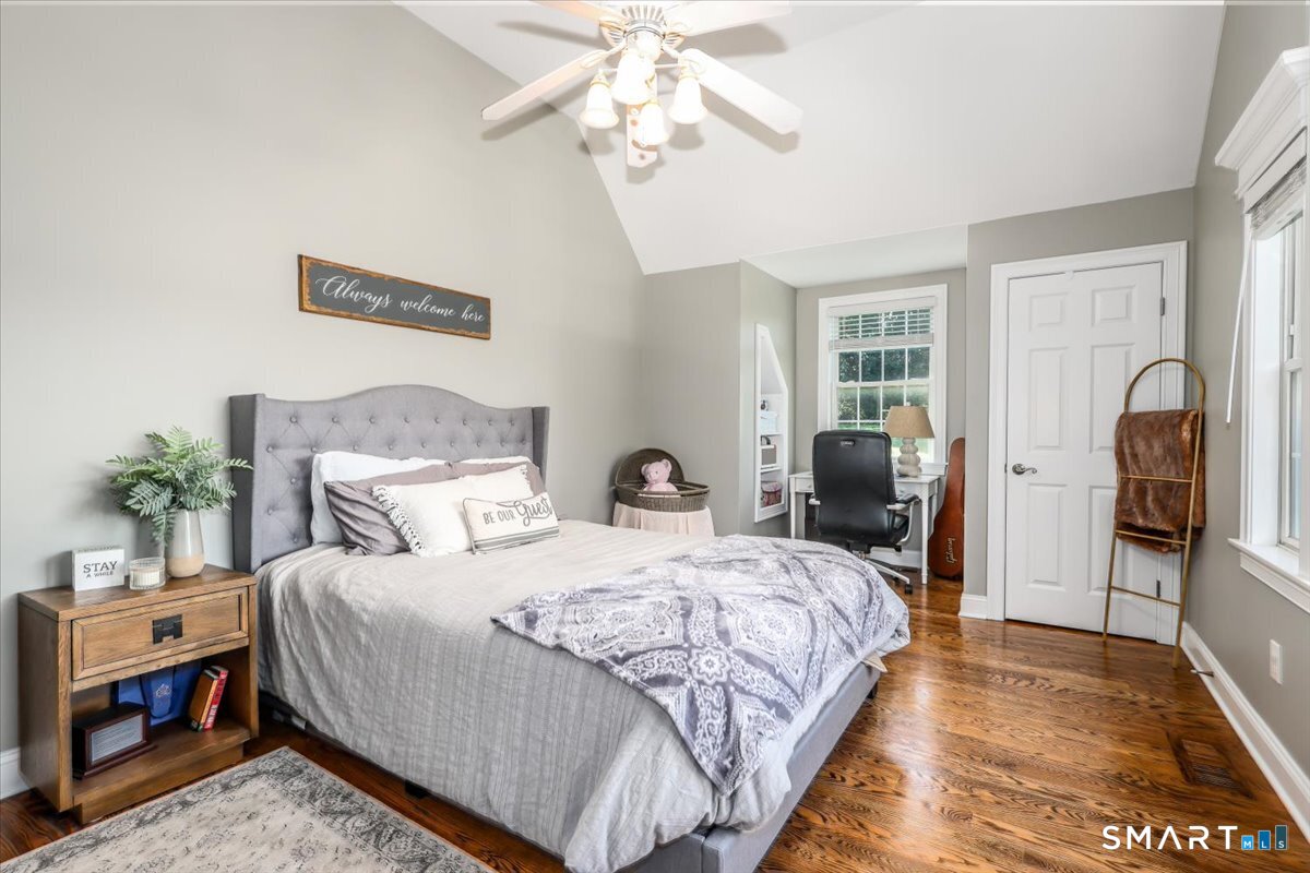 27 Brittany Drive photo 29