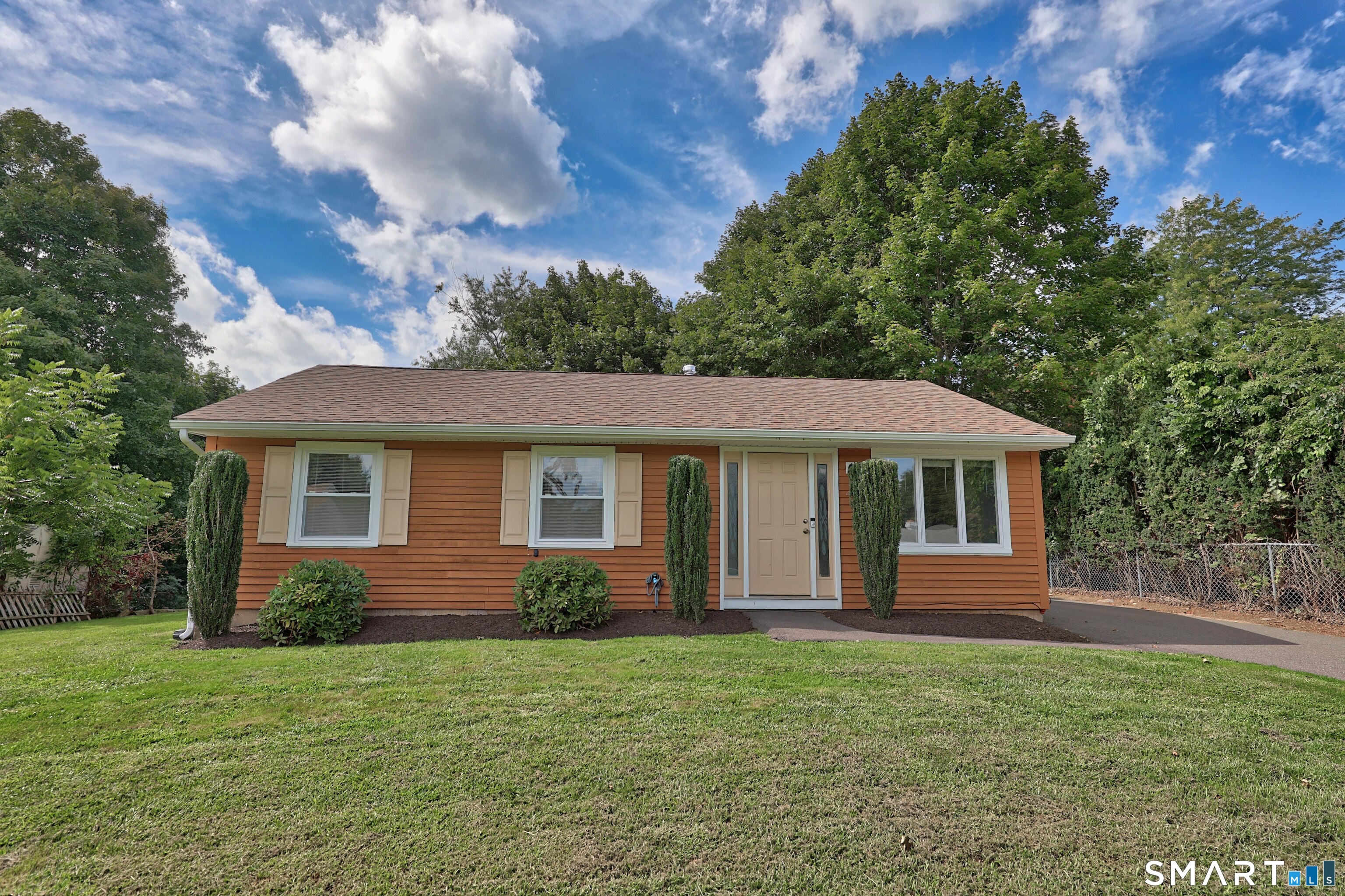 Photo 1 of Single family home for sale at 40 Morning Mist Rd, Naugatuck, CT 06770 | MLS# 24206776 | Listing updated on 2026-09-13
