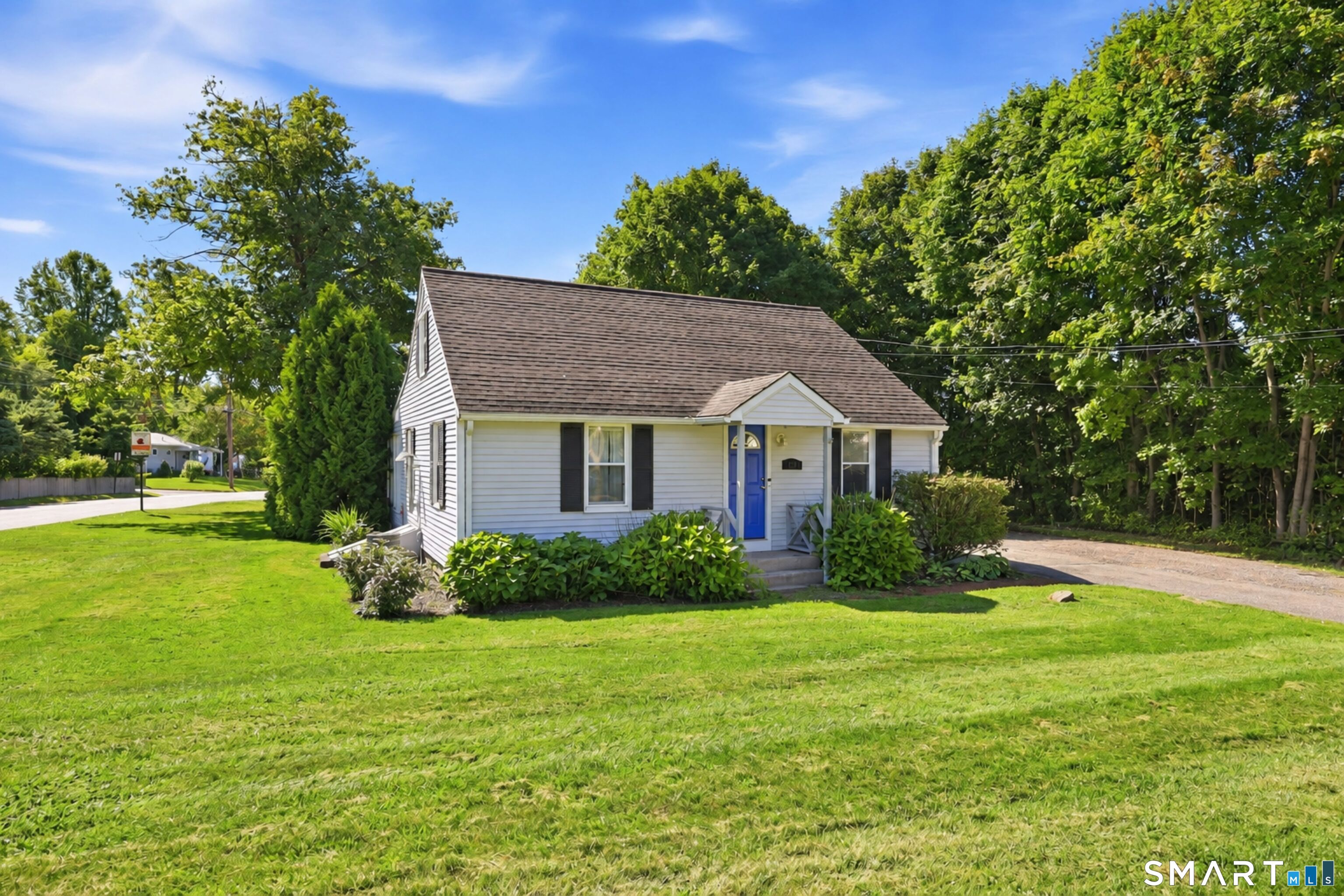 Photo 2 of Single family home for sale at 426 Winthrop St, Torrington, CT 06790 | MLS# 24206278 | Listing updated on 2026-09-14