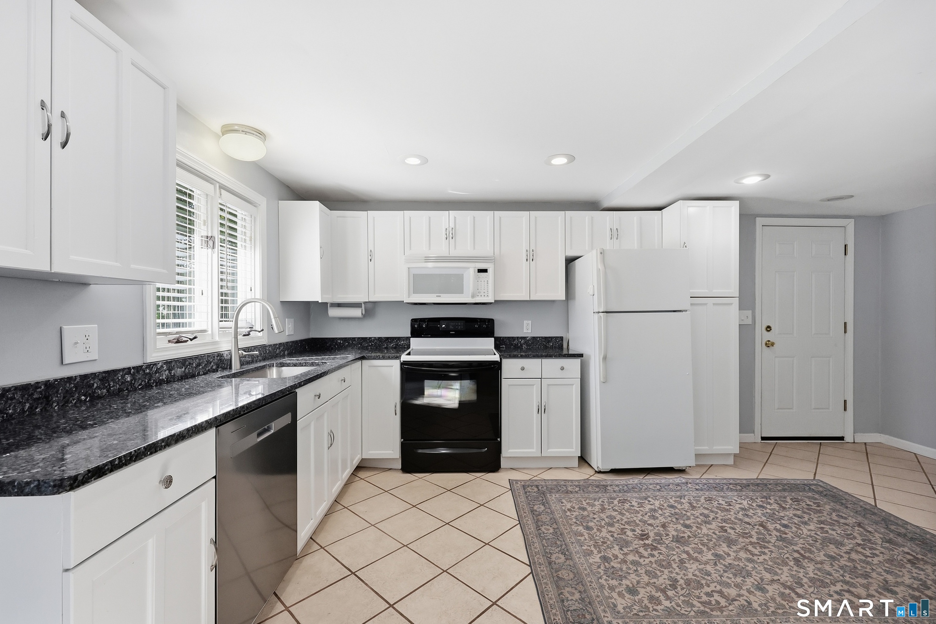Photo 4 of Single family home for sale at 426 Winthrop St, Torrington, CT 06790 | MLS# 24206278 | Listing updated on 2026-09-14