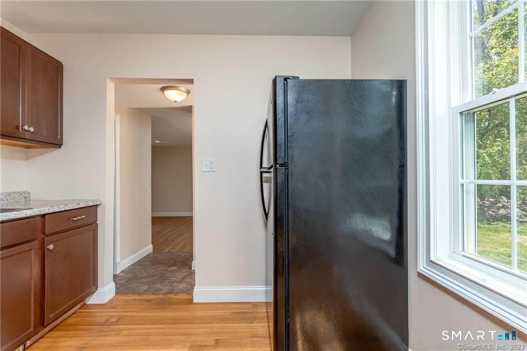 502 Stearns Street photo 15