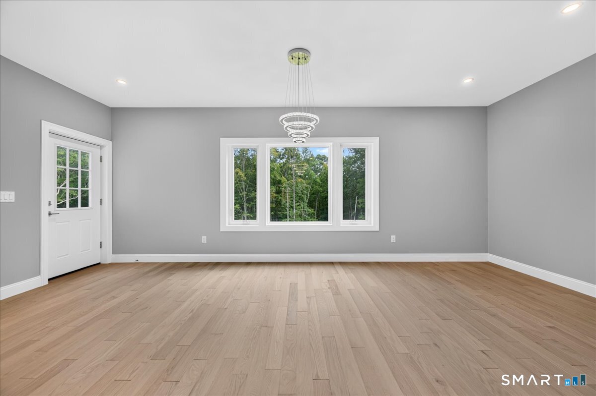 123 Scott Road photo 18