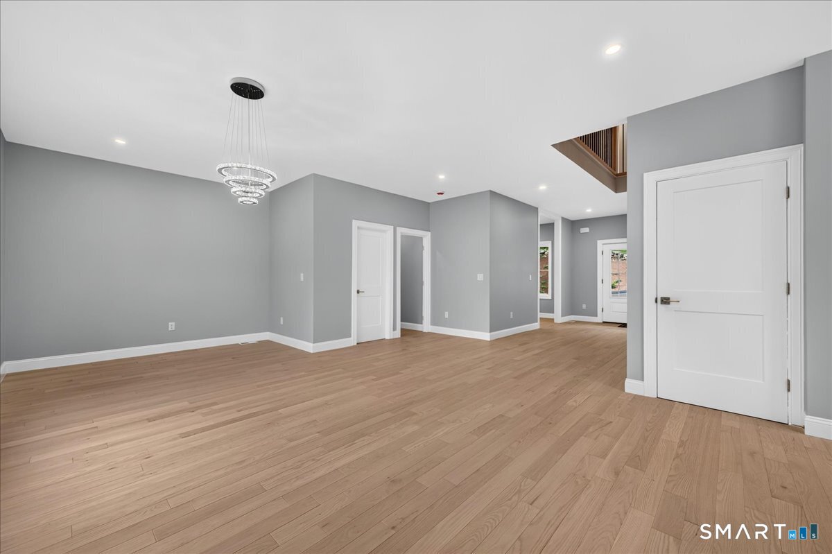 123 Scott Road photo 16