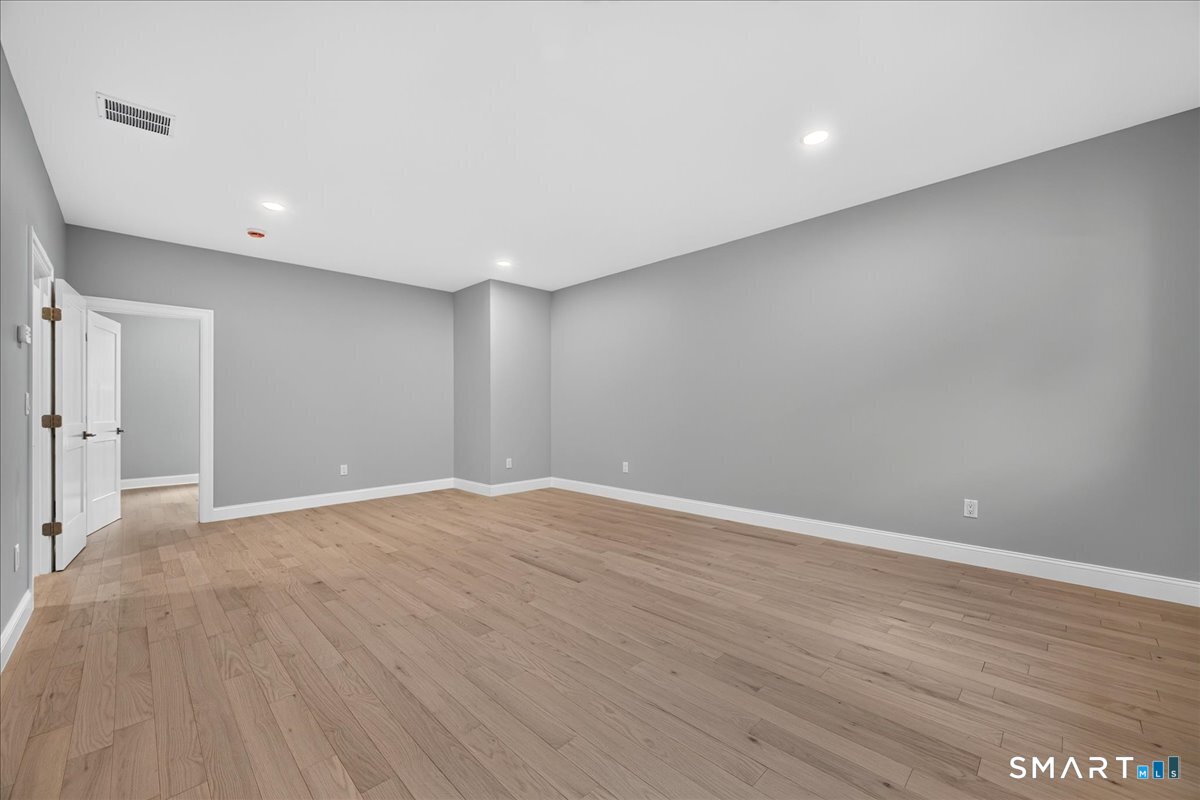 123 Scott Road photo 26