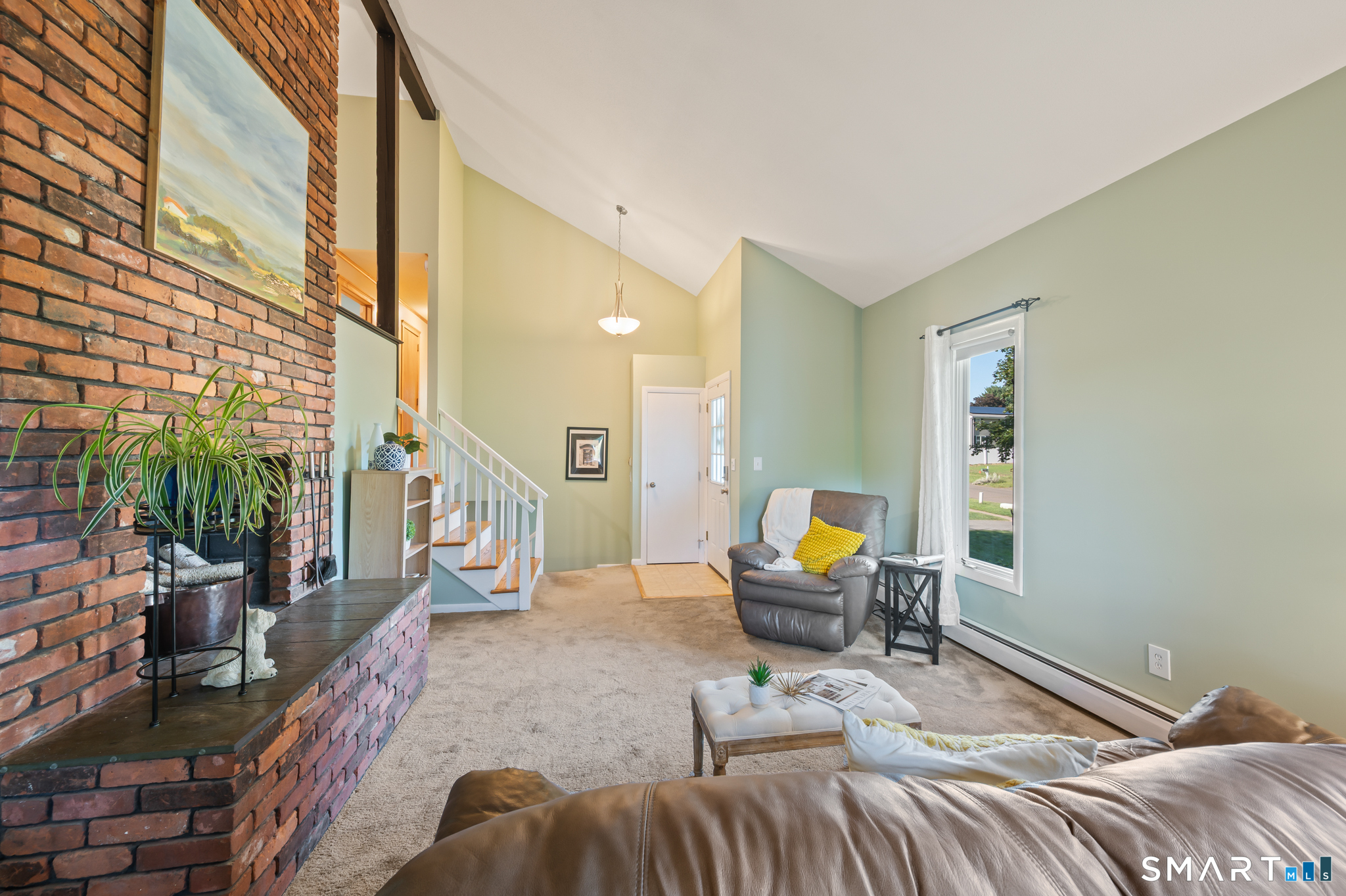 Photo 3 of Single family home for sale at 31 Oxford Dr, Glastonbury, CT 06033 | MLS# 24206626 | Listing updated on 2026-09-19
