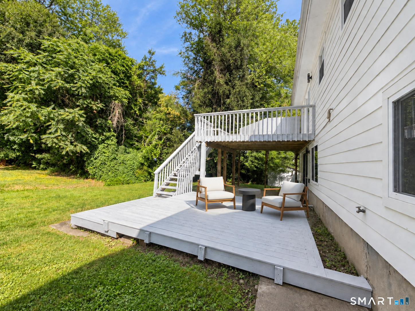 4 Robert Lane Unit #B photo 16