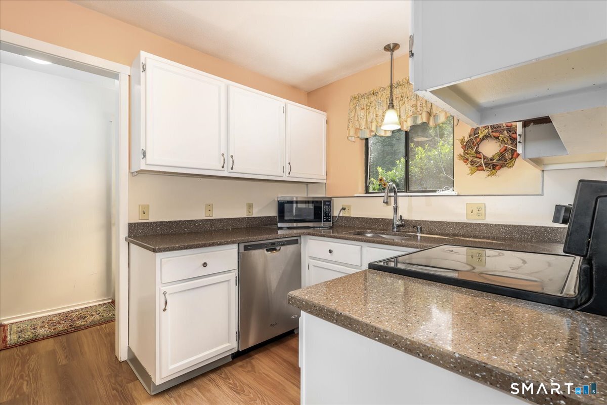 537 Heritage Village Unit #A photo 10
