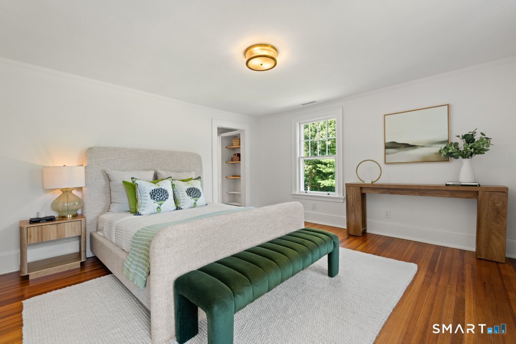 592 West Hill Road photo 14