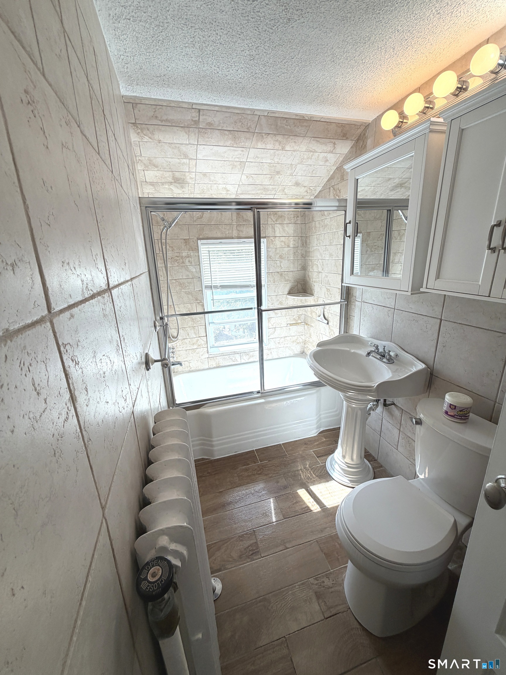 33 Chestnut Grove Road photo 22