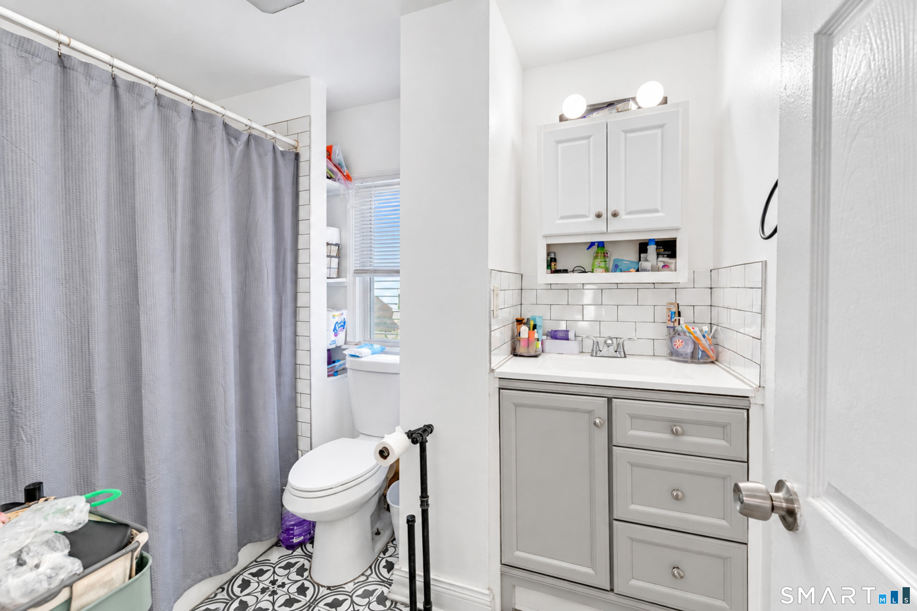 28 Ocean Avenue photo 16