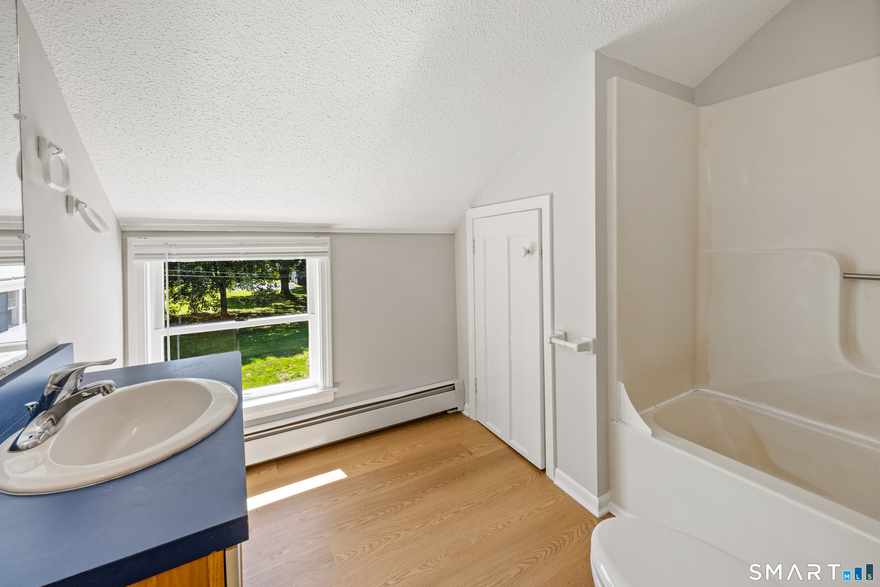 387 Mixville Road photo 23