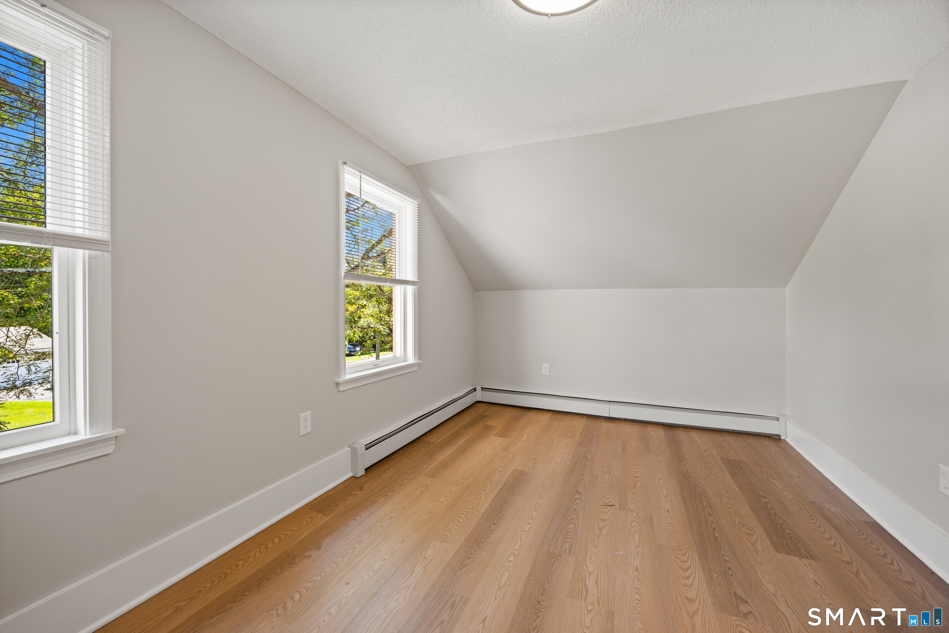 387 Mixville Road photo 22