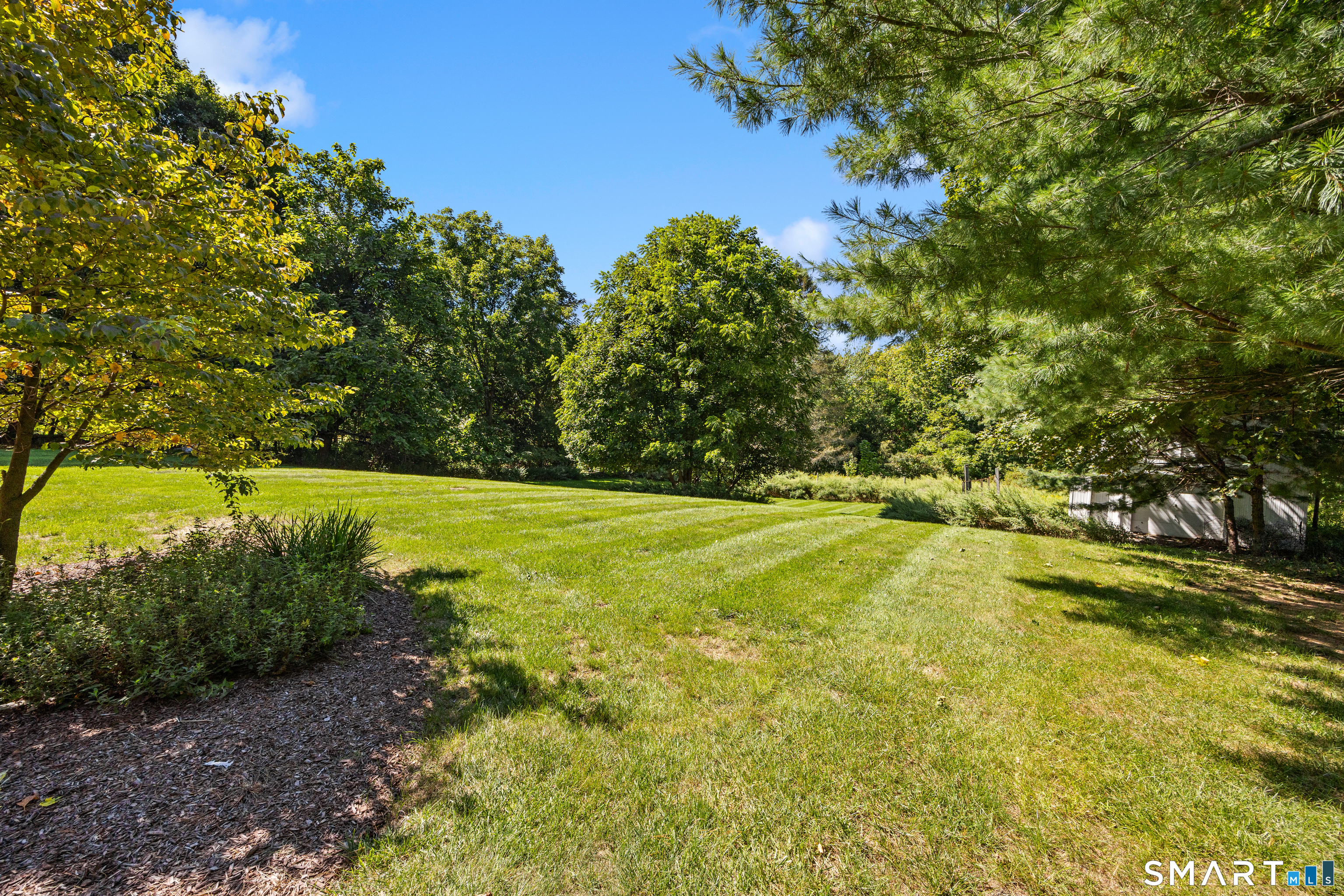 387 Mixville Road photo 5