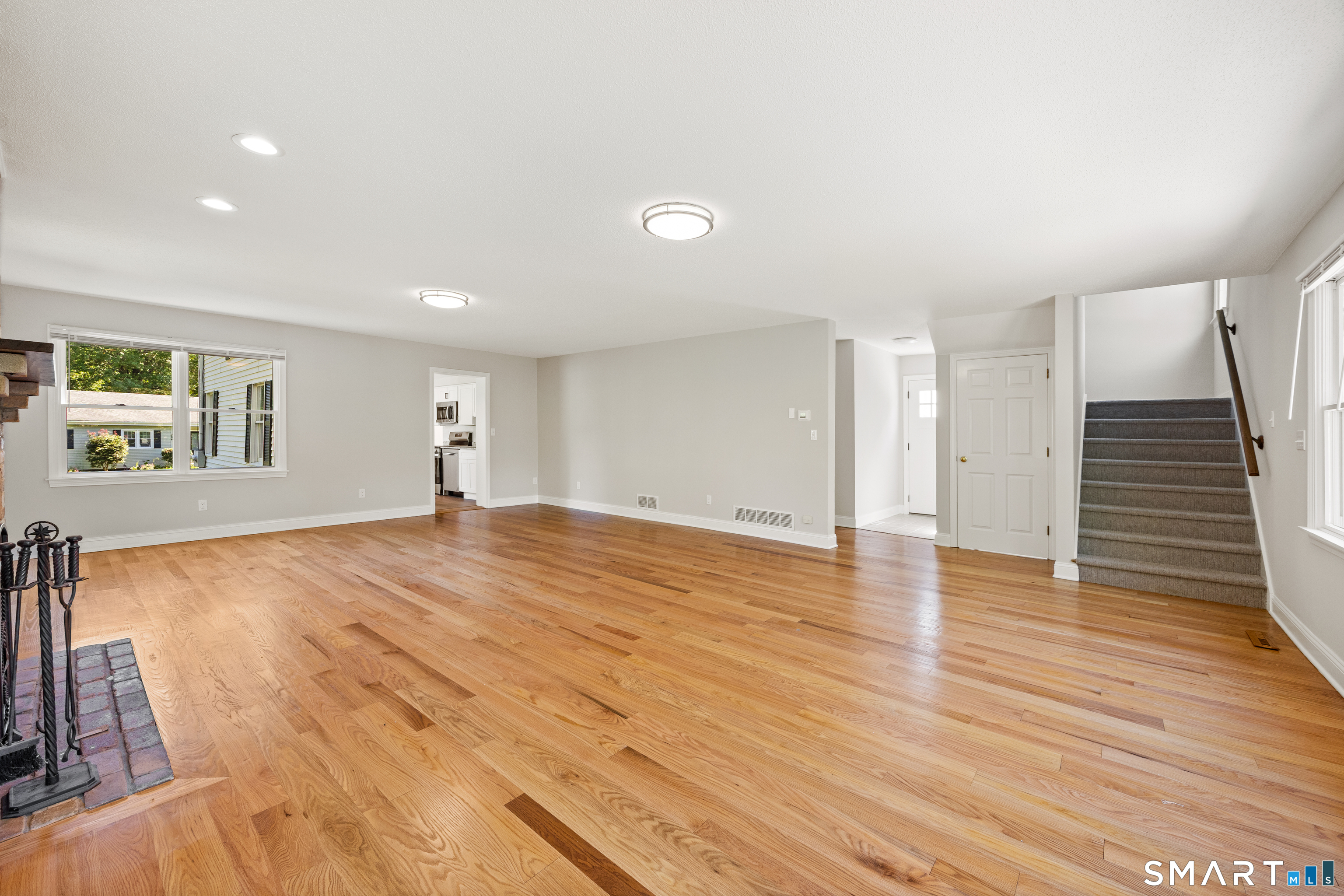 387 Mixville Road photo 12