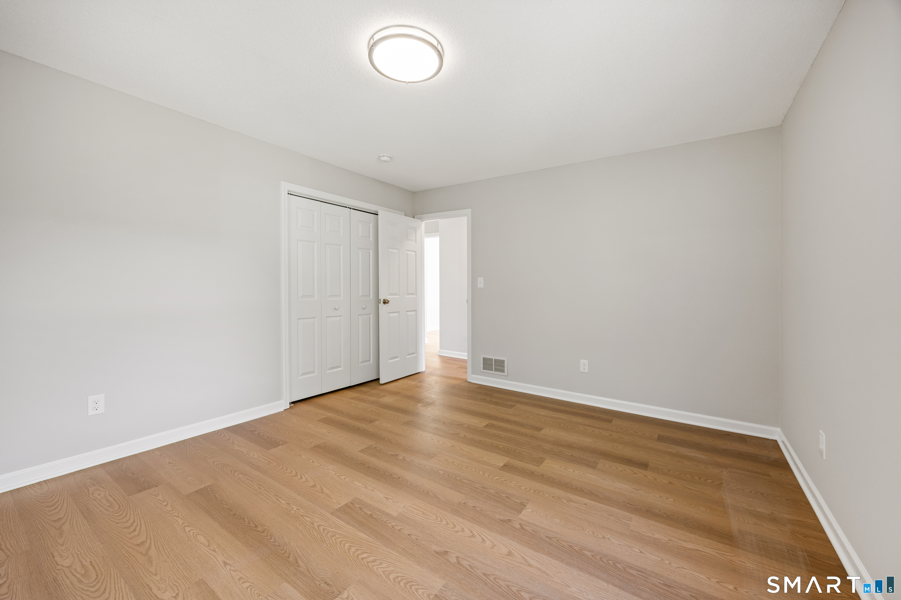 387 Mixville Road photo 28