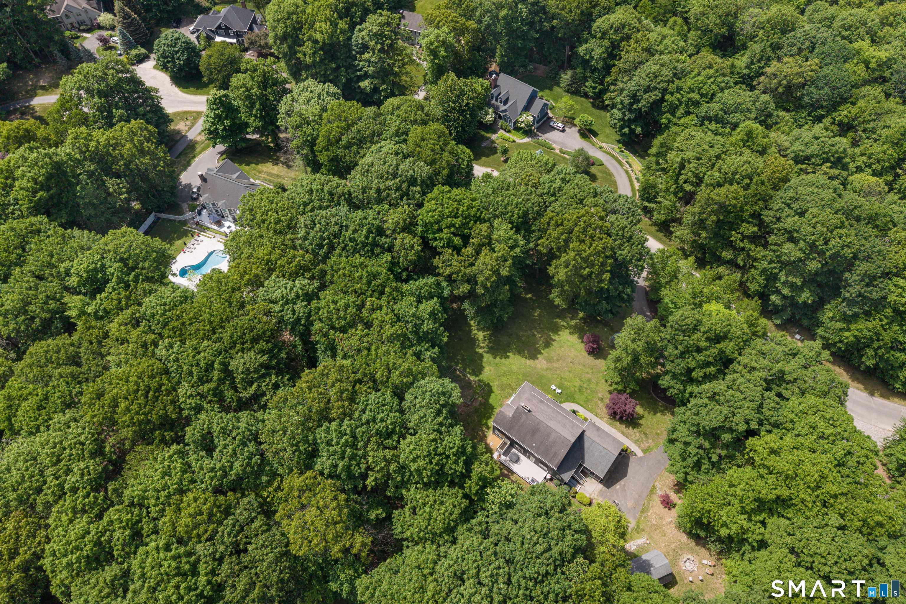 15 Saxony Lane photo 40