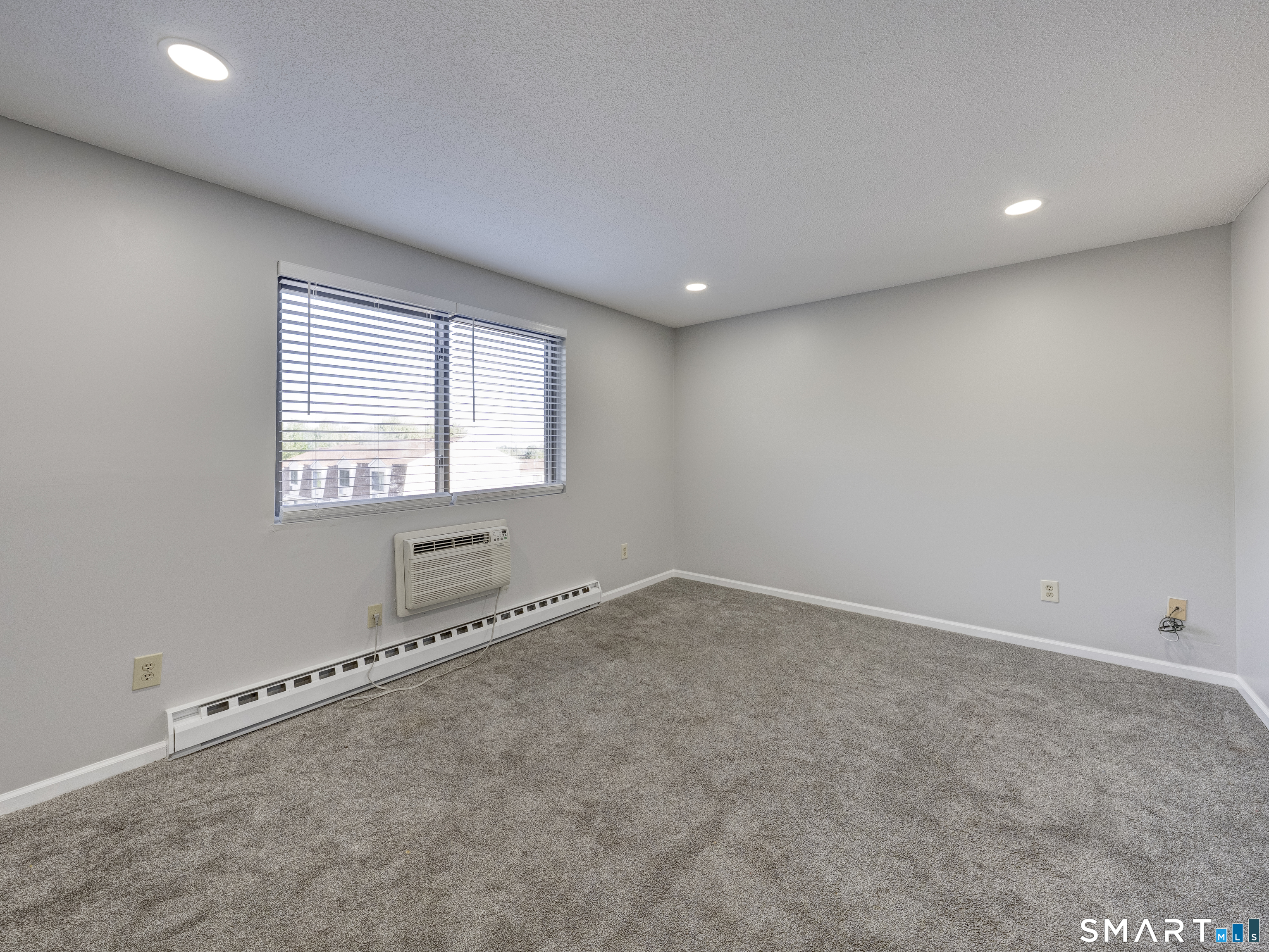 600 Clark Avenue Unit #27 photo 21