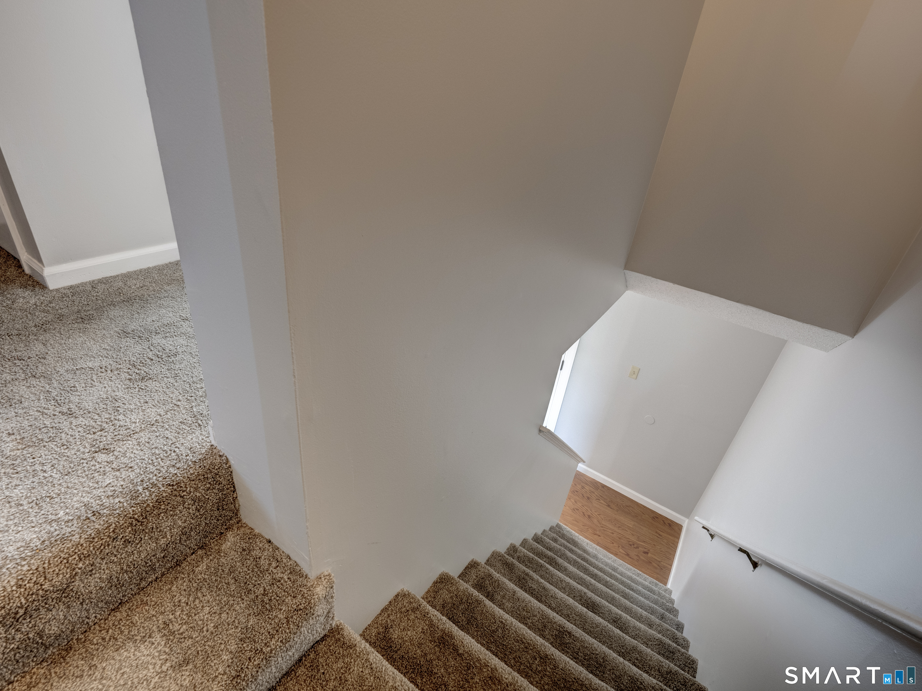 600 Clark Avenue Unit #27 photo 19