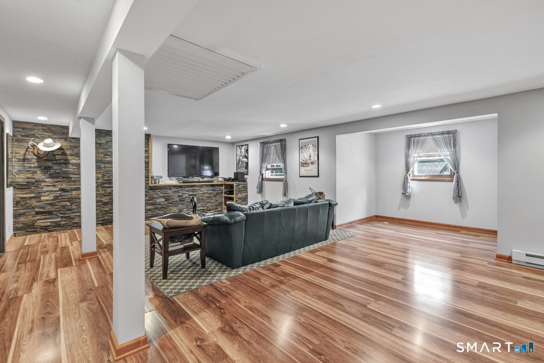 2125 Cutspring Road photo 20