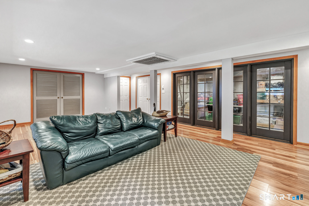 2125 Cutspring Road photo 18