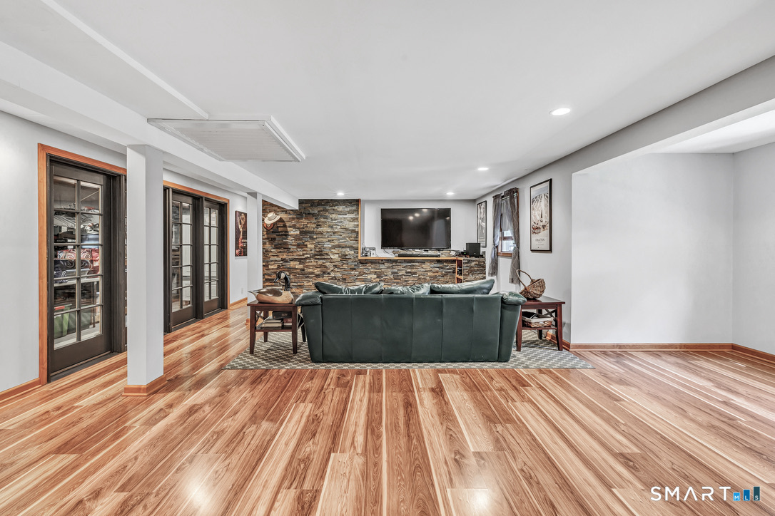2125 Cutspring Road photo 19