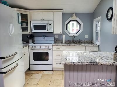 26 Grassy Hill Road photo 6