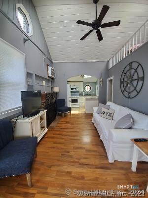 26 Grassy Hill Road photo 3