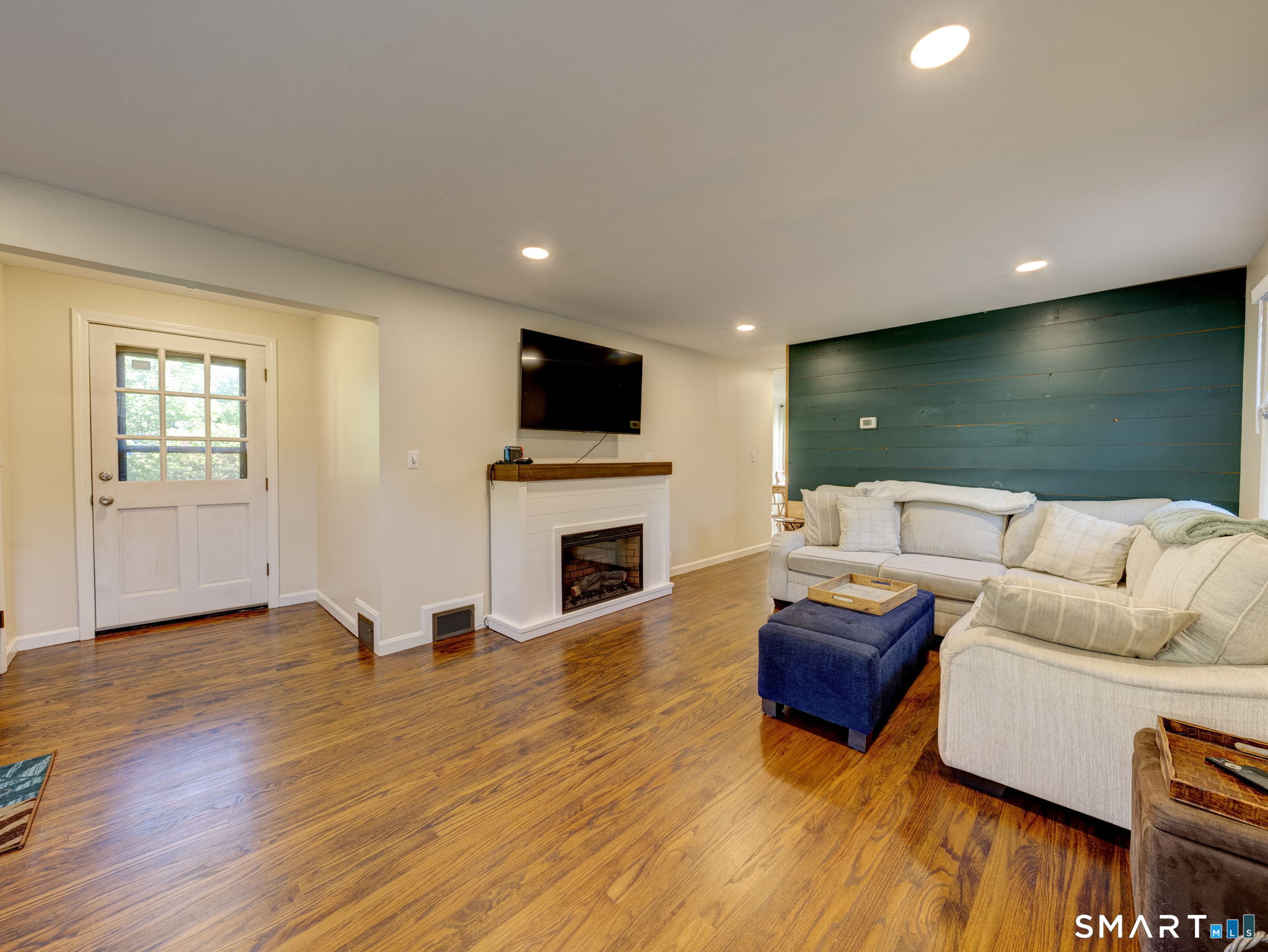 67 Mayflower Road photo 14