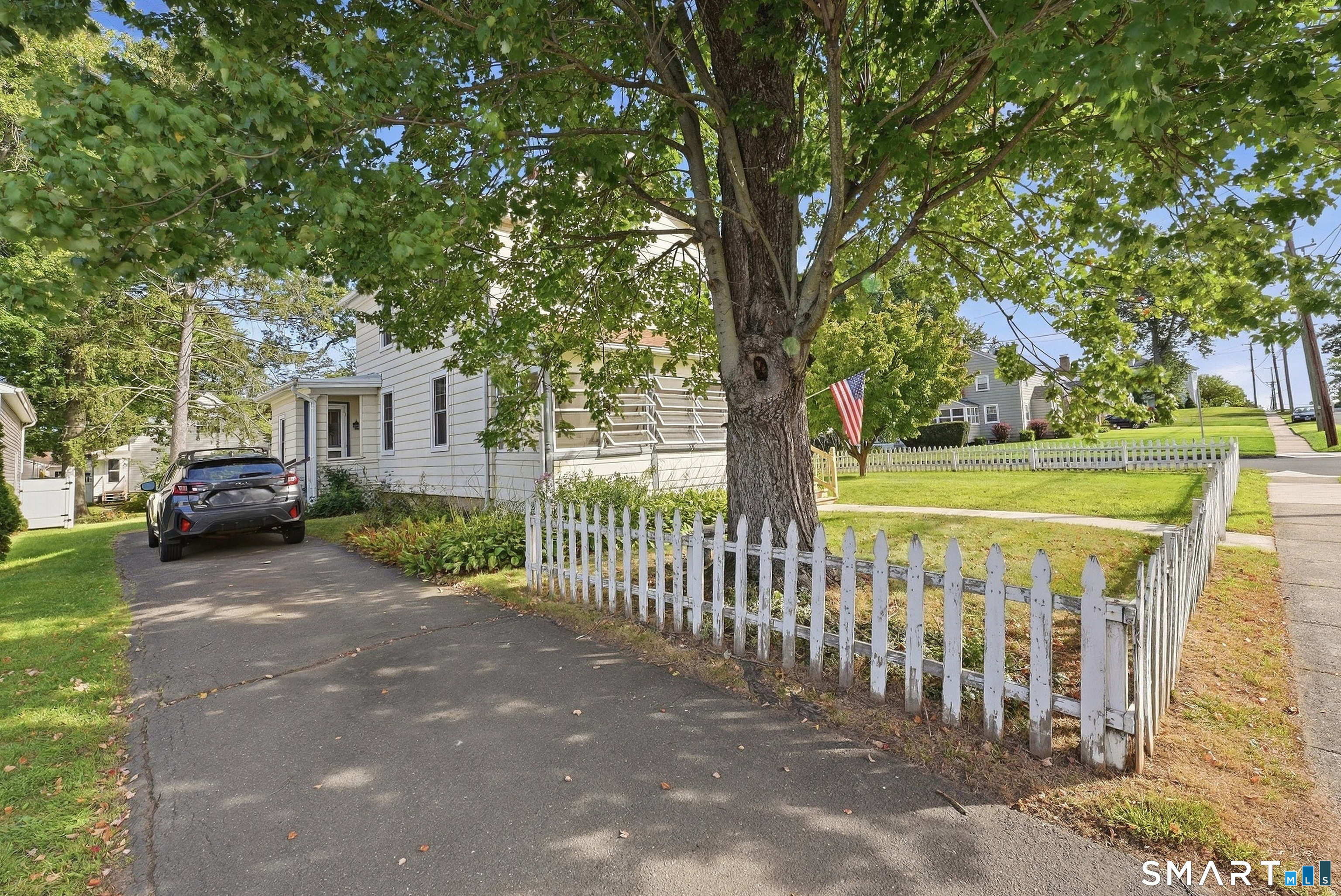 296 Nott Street photo 22