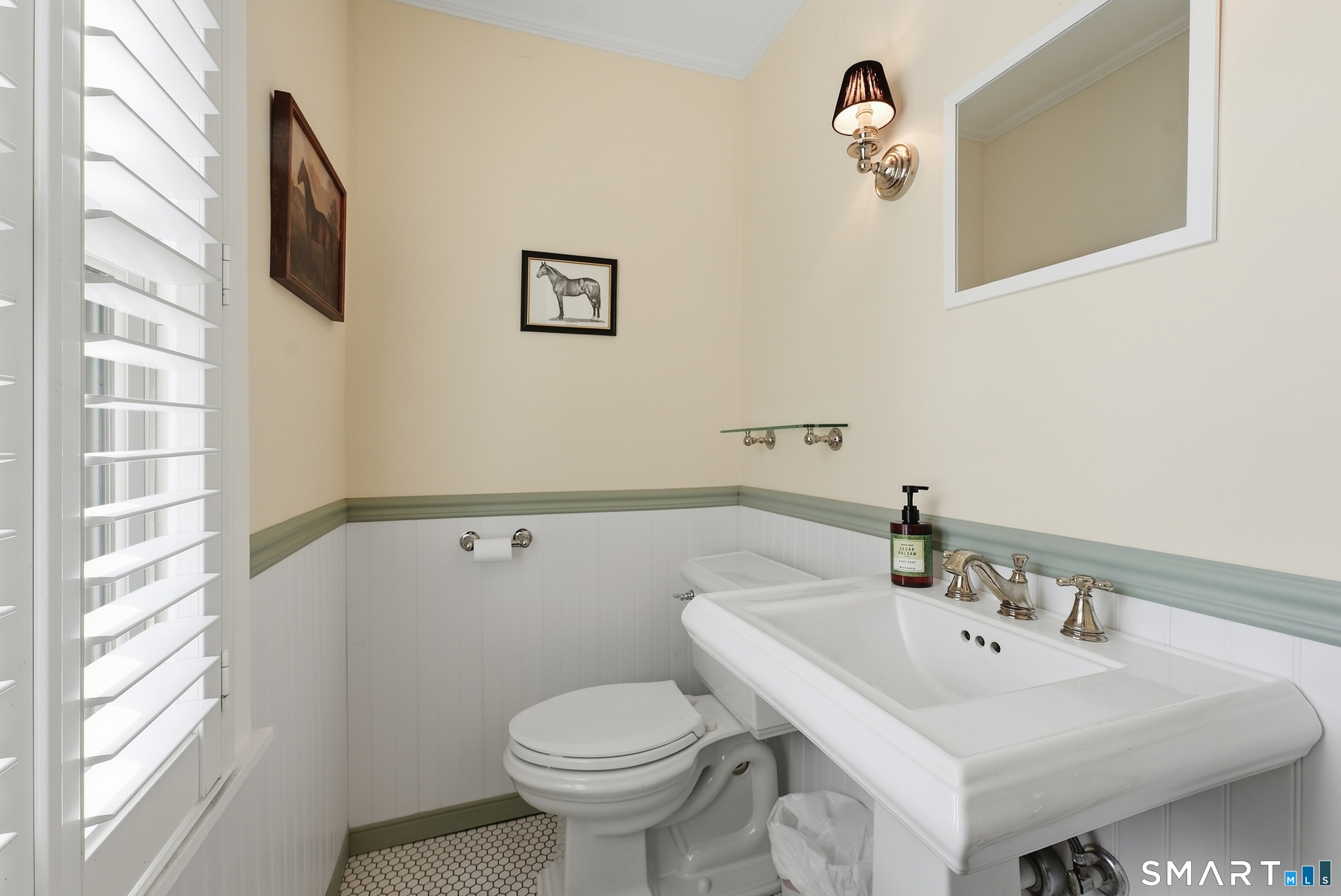 296 Nott Street photo 9
