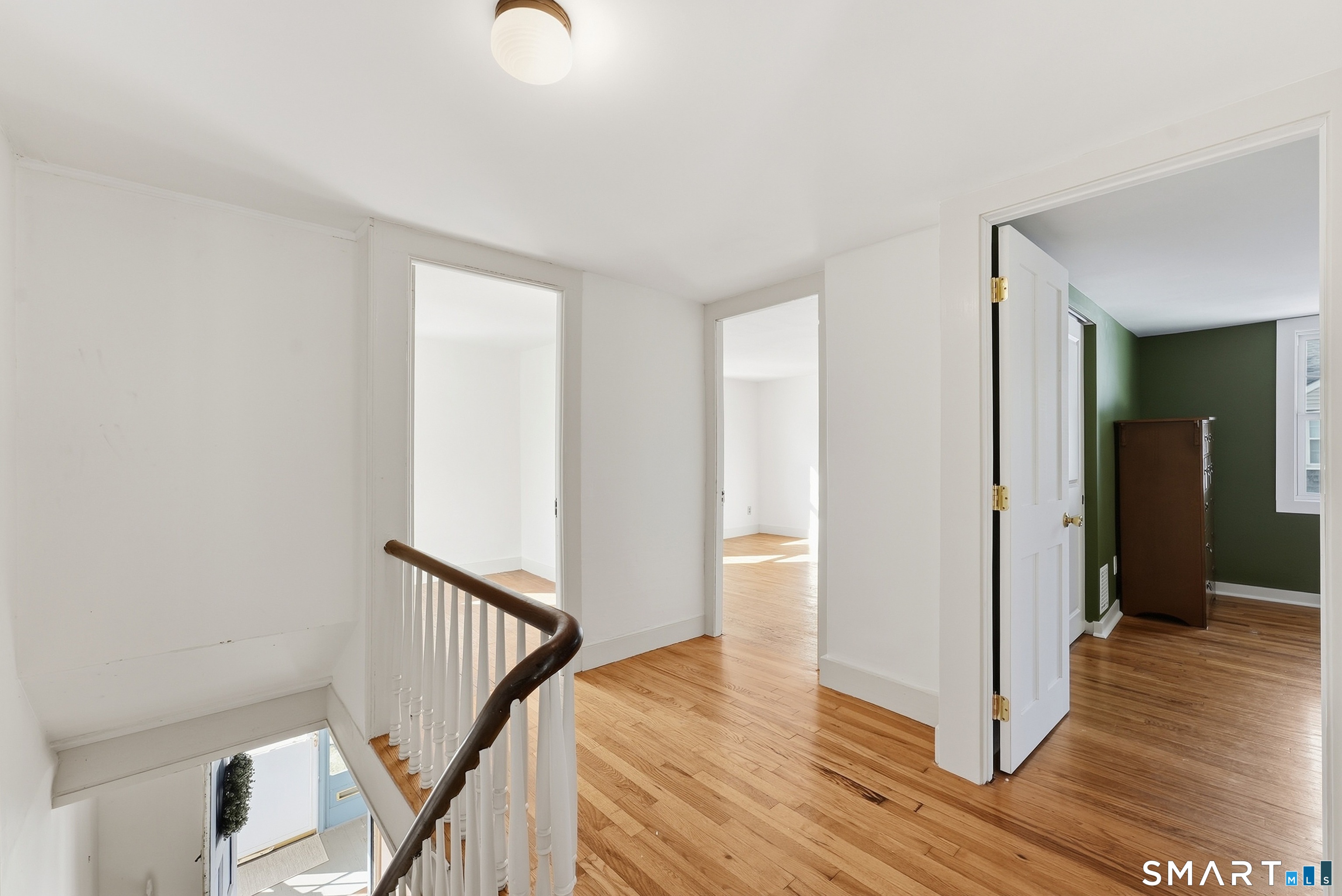 296 Nott Street photo 20