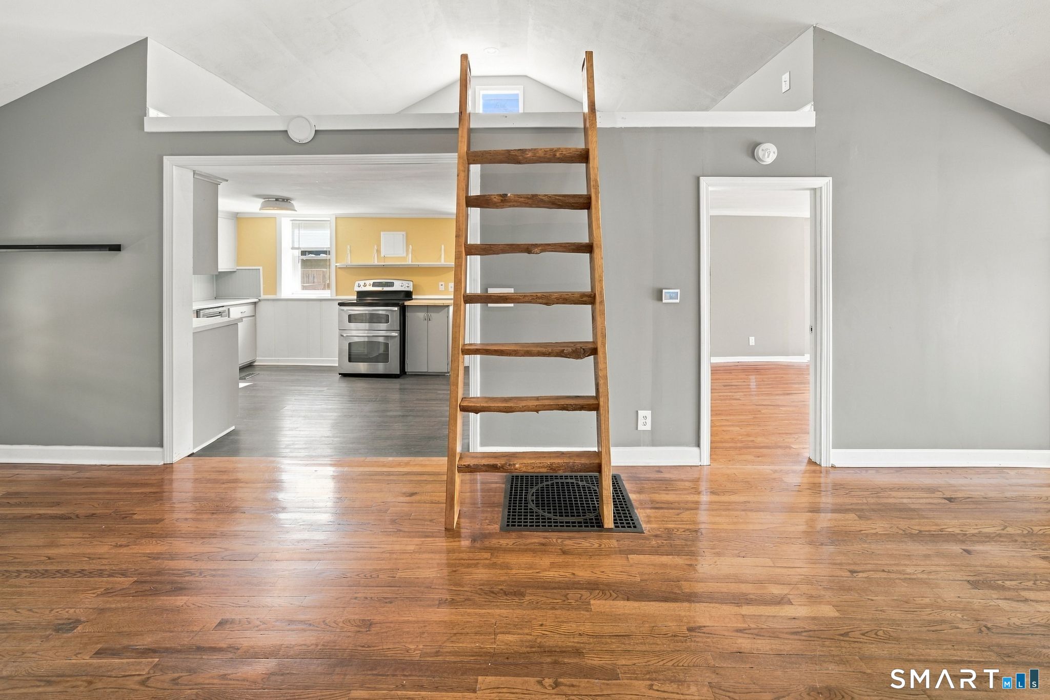 39 Hemlock Road photo 12