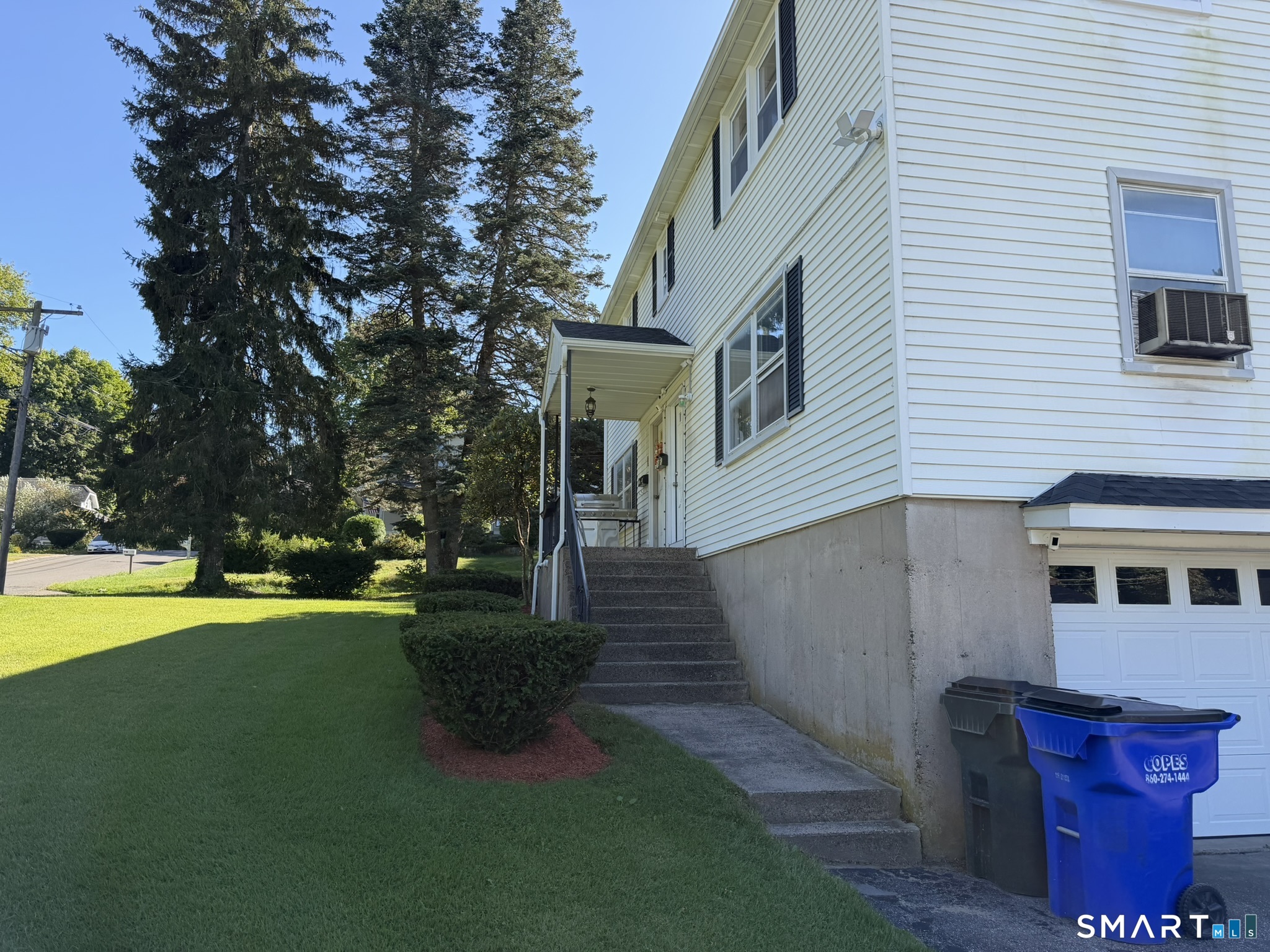 22-Upper Mason Avenue photo 3