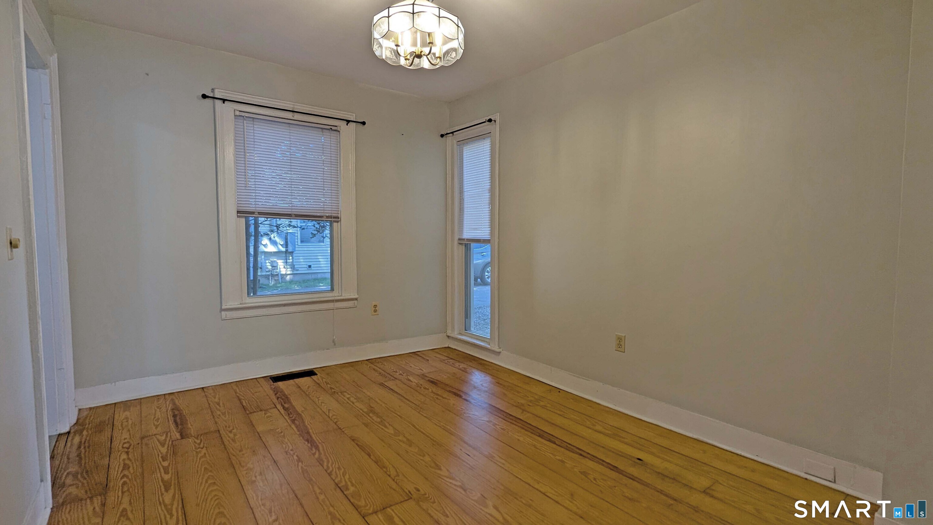 21 Fairview Street photo 9