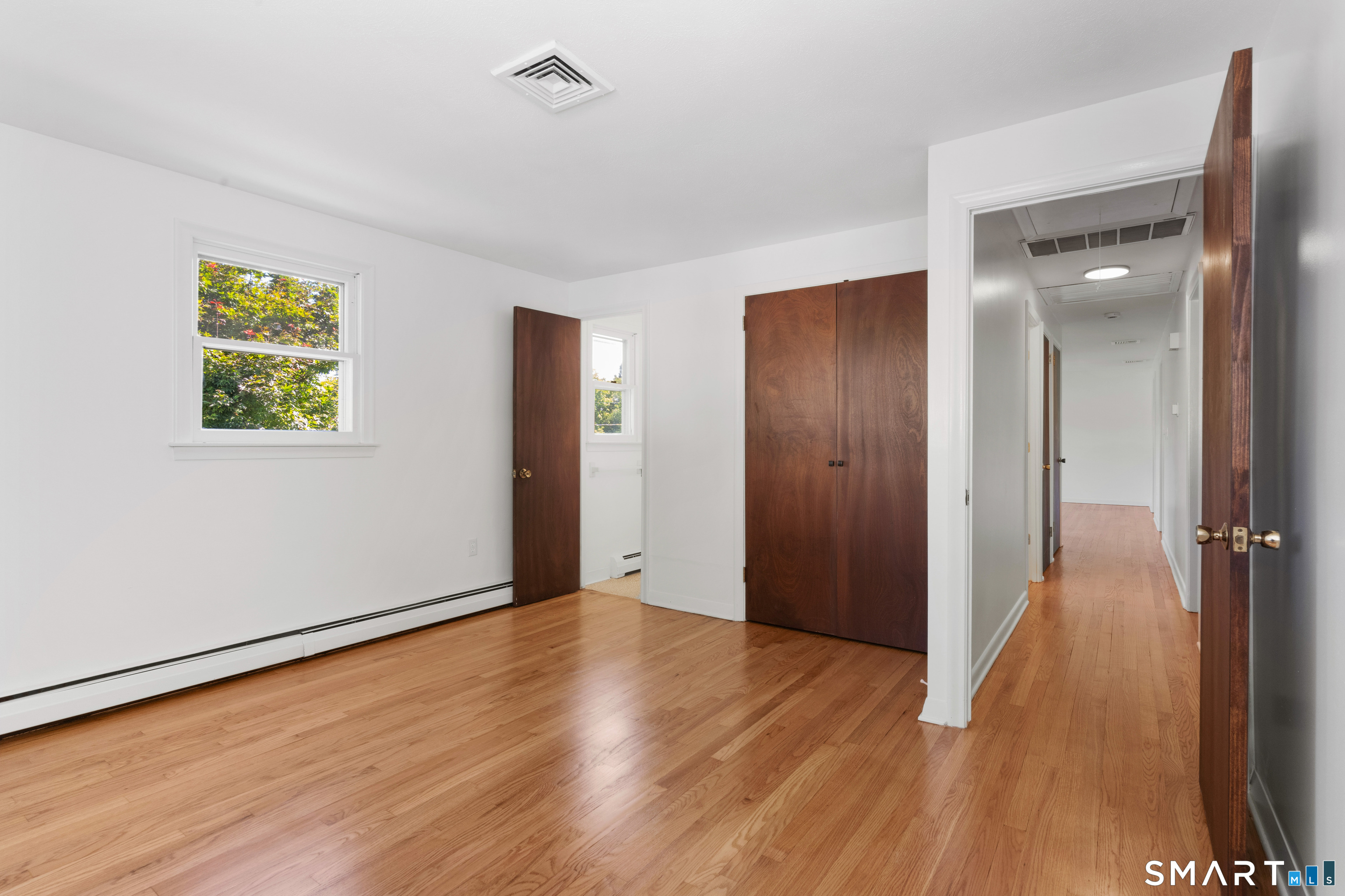 6 Lewis Street photo 17