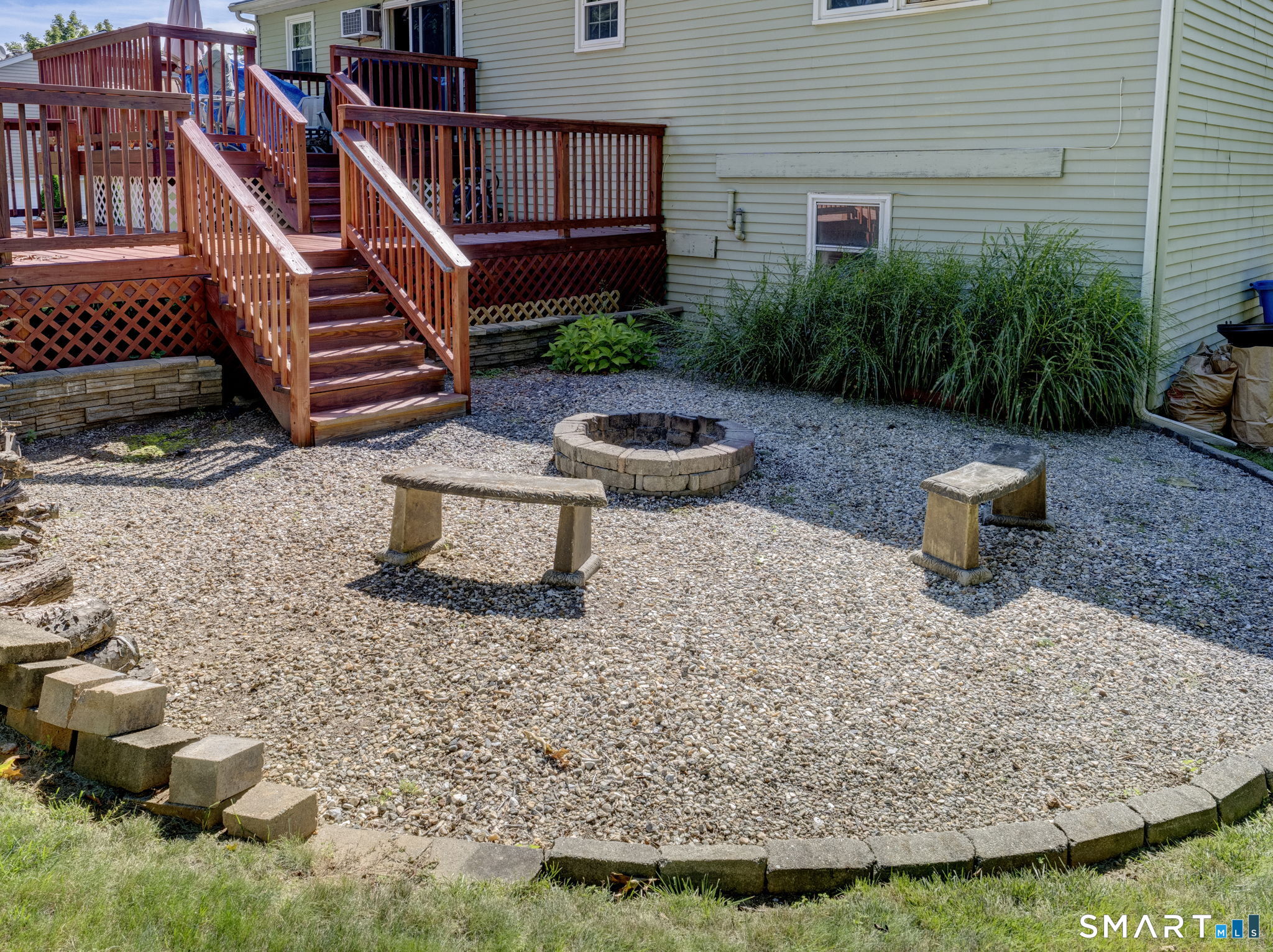 76 Long Lane photo 11