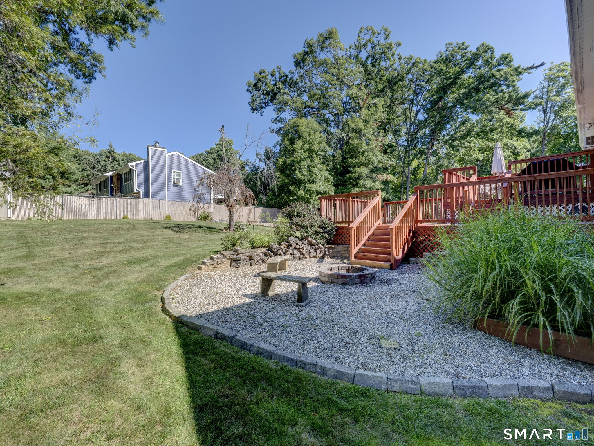 76 Long Lane photo 15