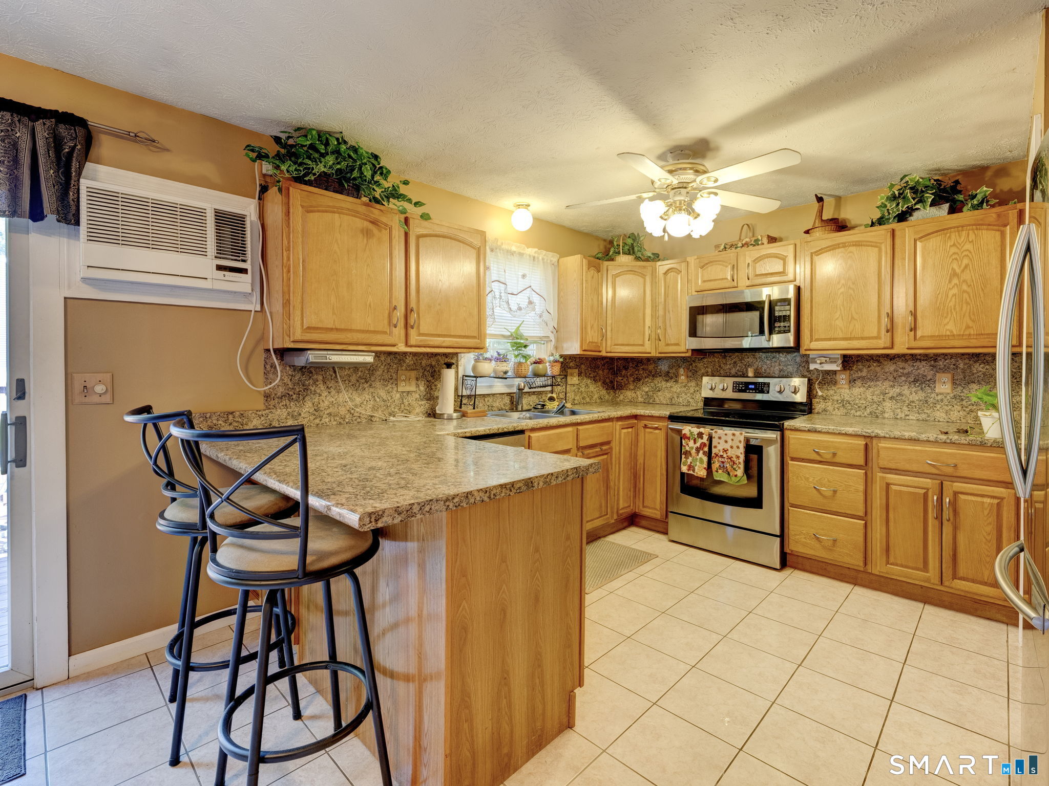 76 Long Lane photo 20
