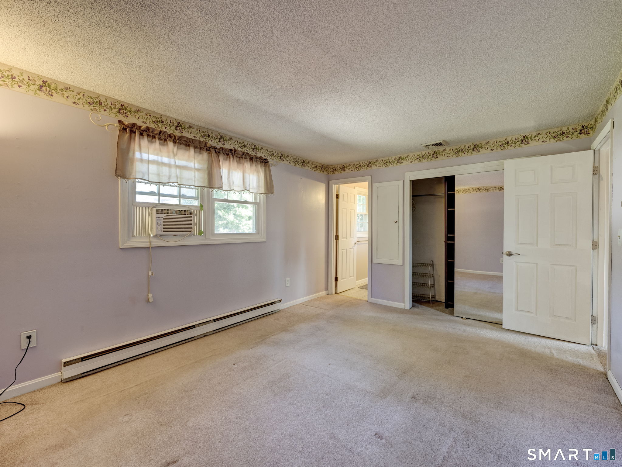 76 Long Lane photo 23