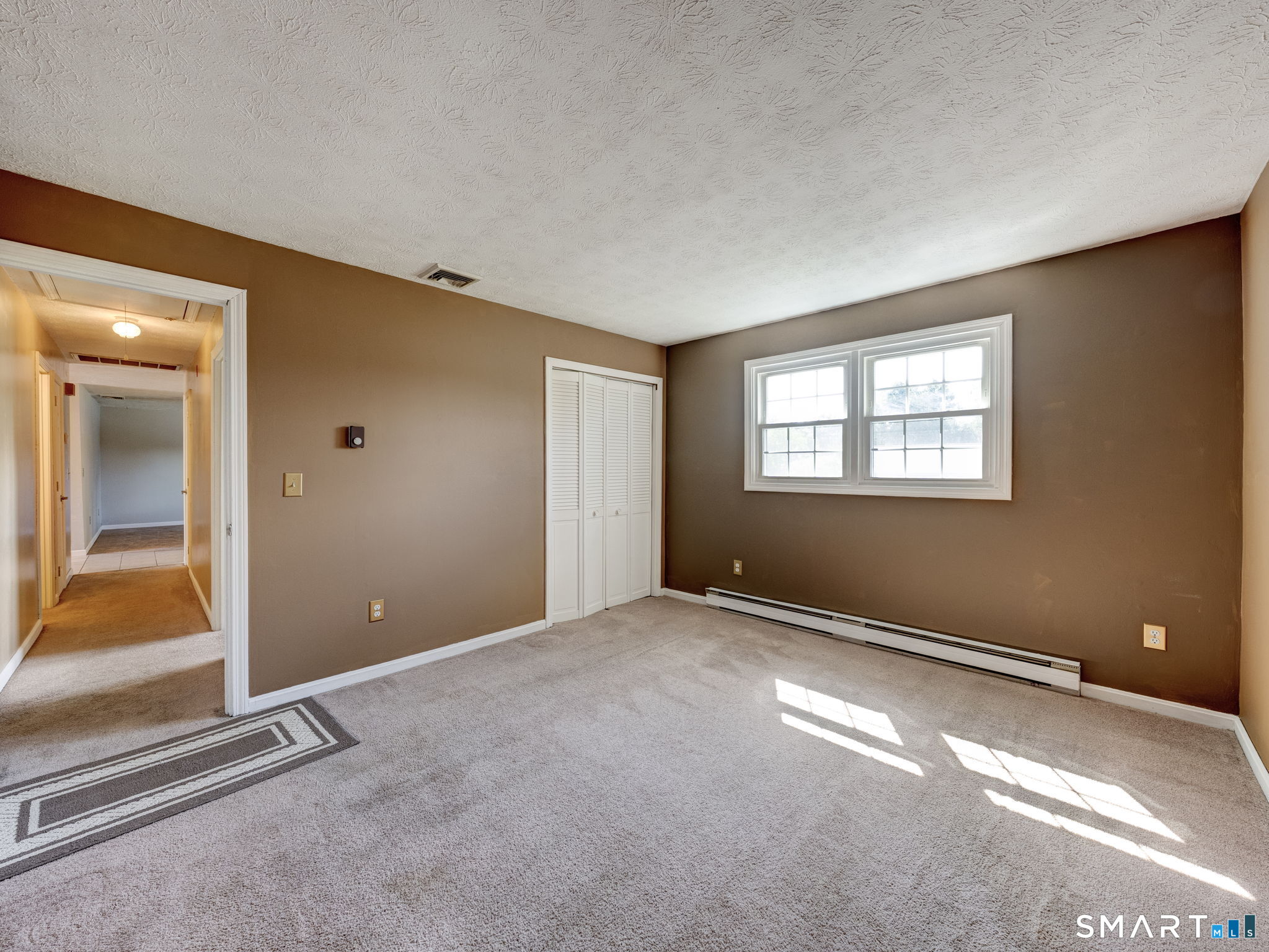76 Long Lane photo 25