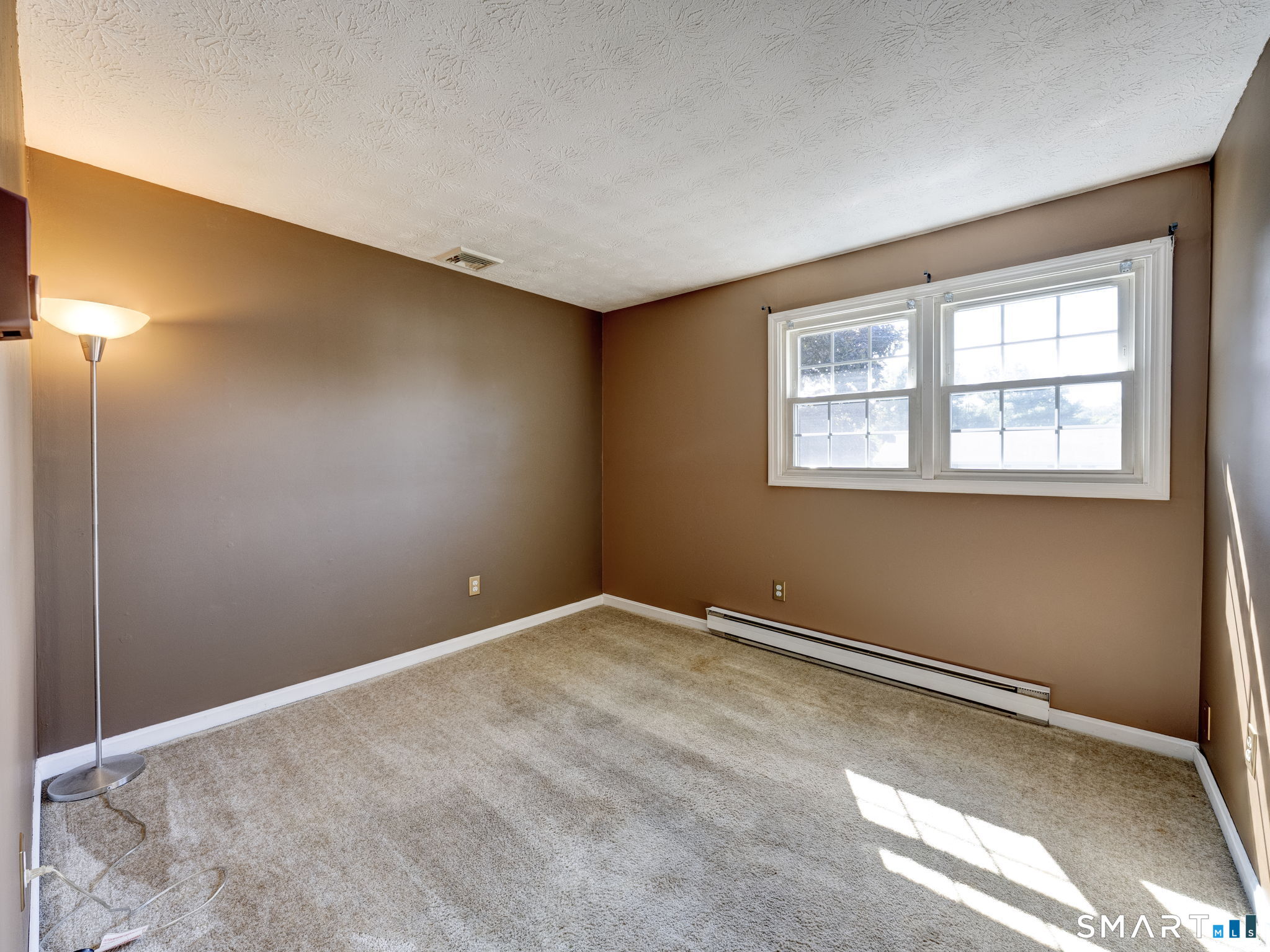 76 Long Lane photo 26