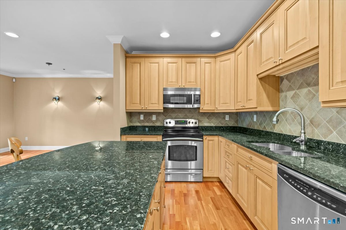 1280 Asylum Avenue Unit #2B photo 10