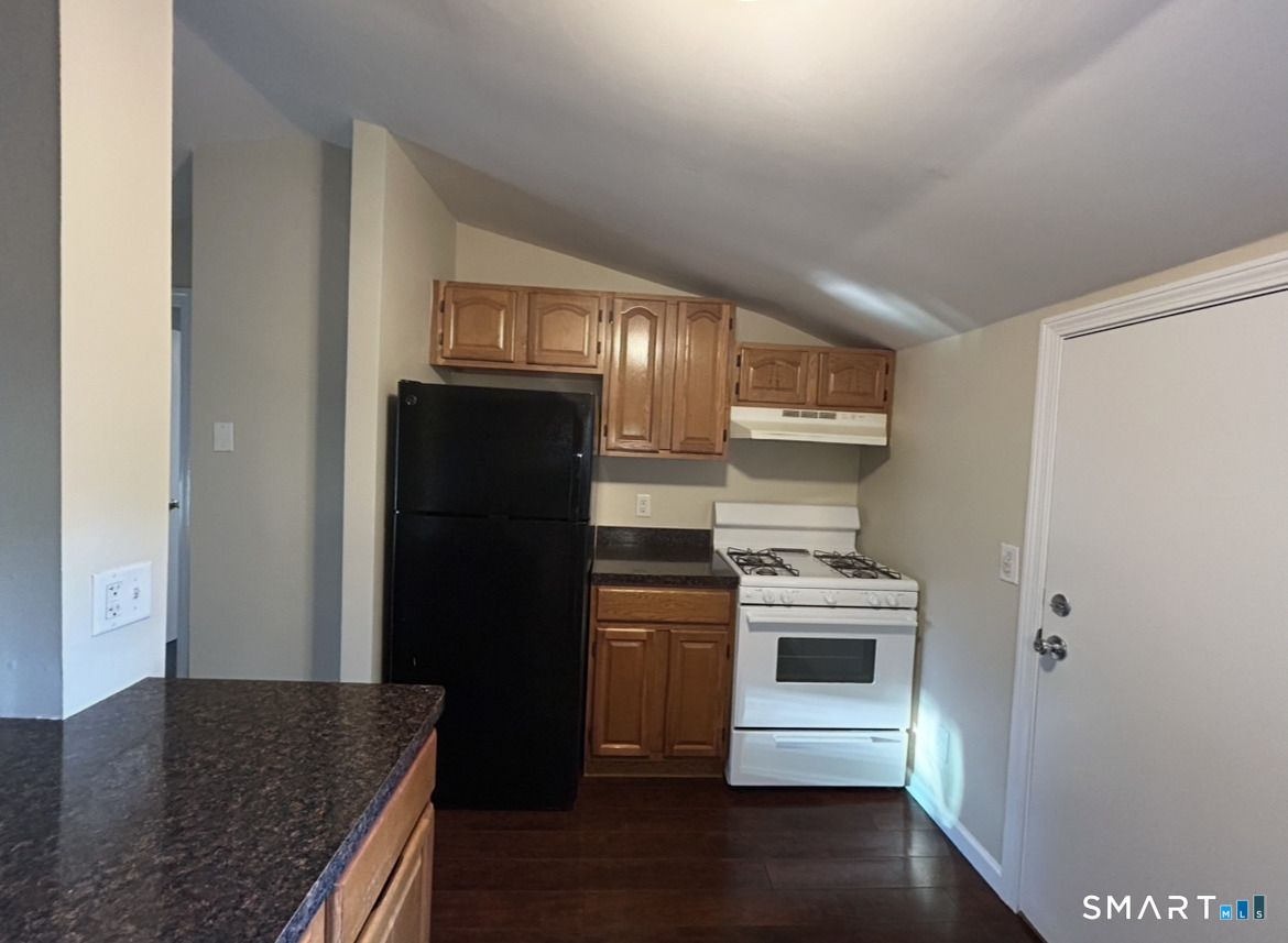29 Mansfield Street Unit #B photo 4