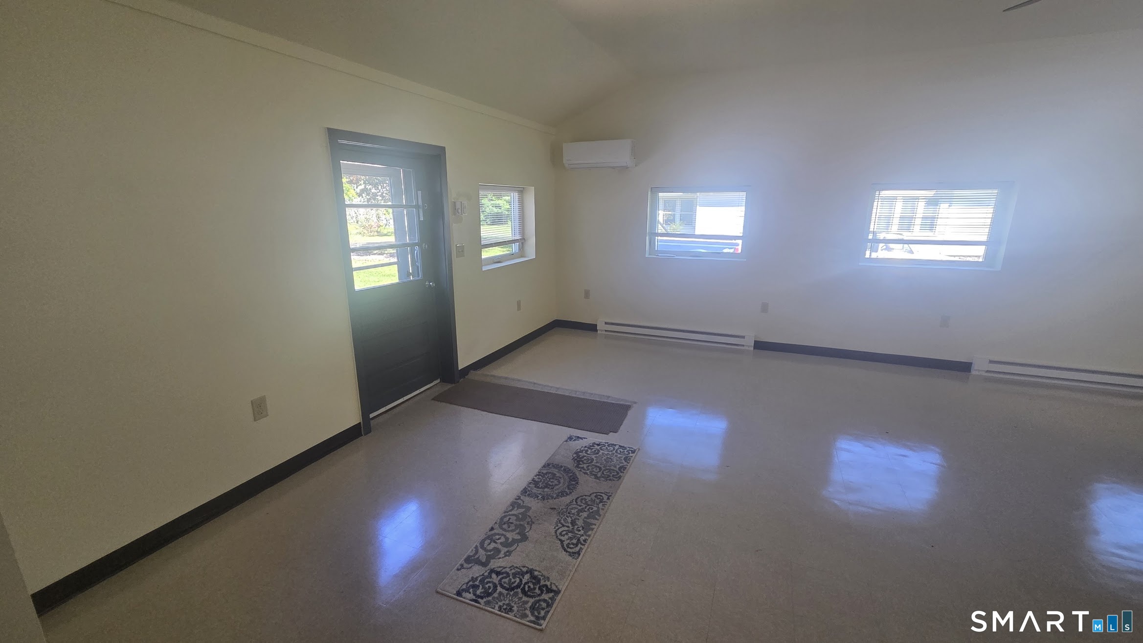 361 Pomeroy Avenue photo 4