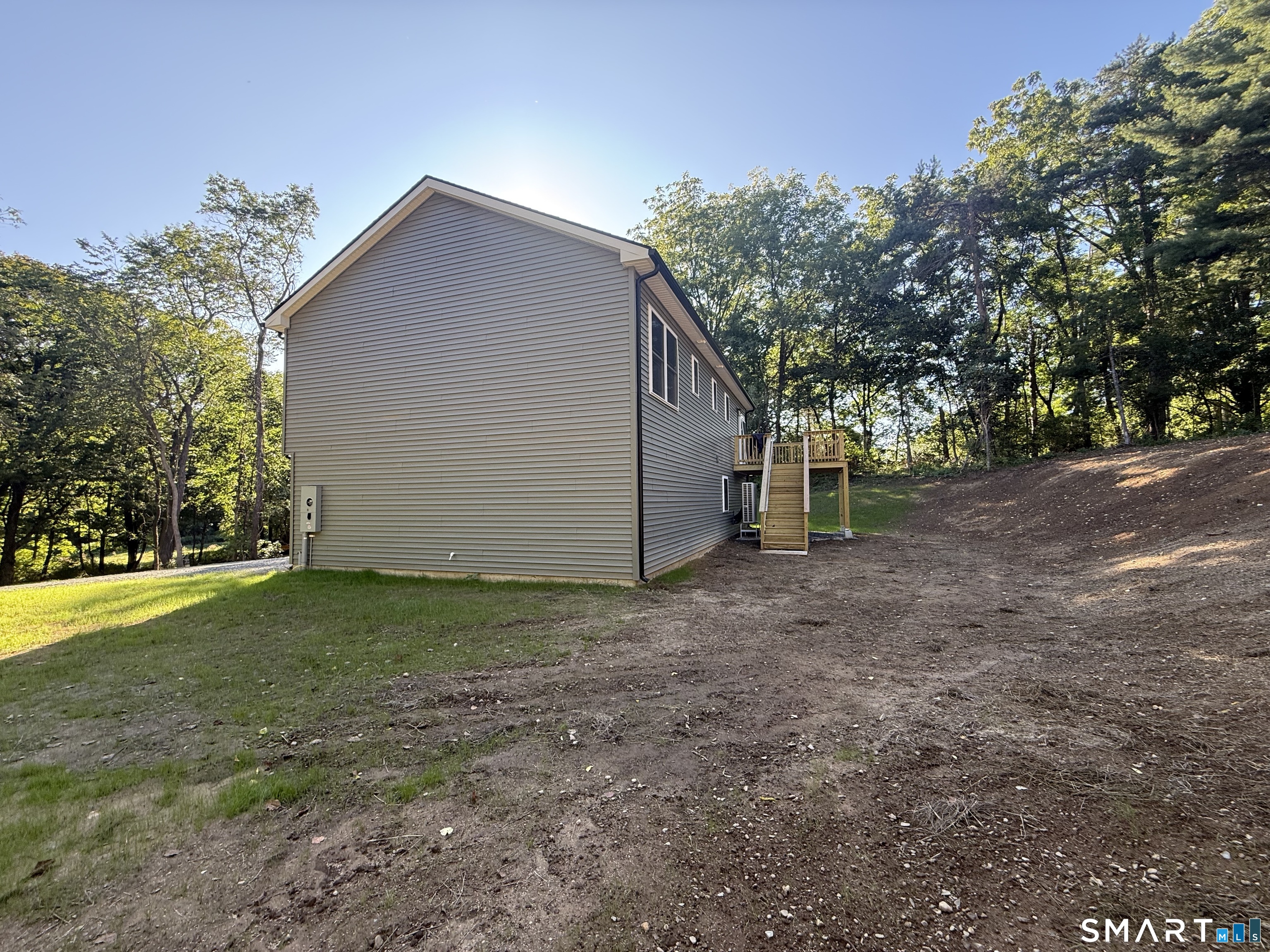 Photo 3 of Single family home for sale at 577 Fabyan Rd, North Grosvenordale, CT 06255 | MLS# 24198652 | Listing updated on 2026-09-15