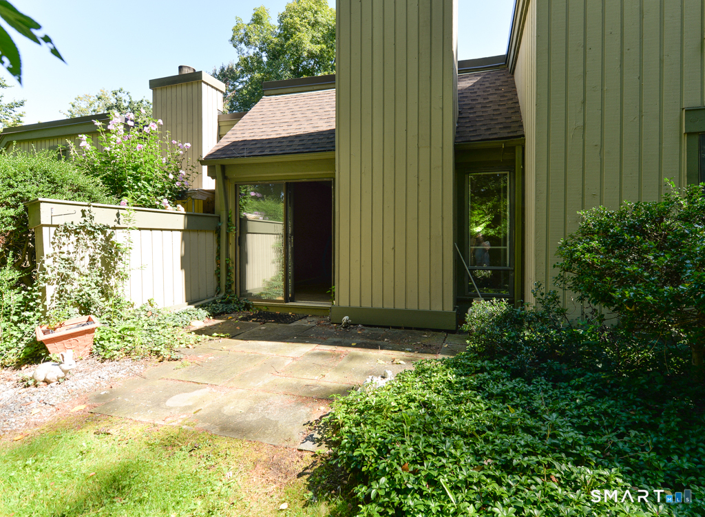 751 Heritage Village Unit #B photo 12